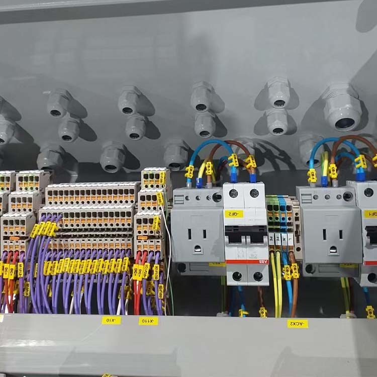Shouke assemble et fil des armoires de commande électrique