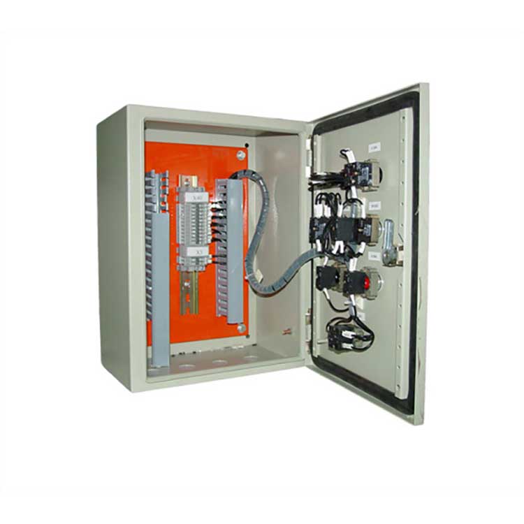 Un boîtier mural est-il adapté à une utilisation en extérieur ?